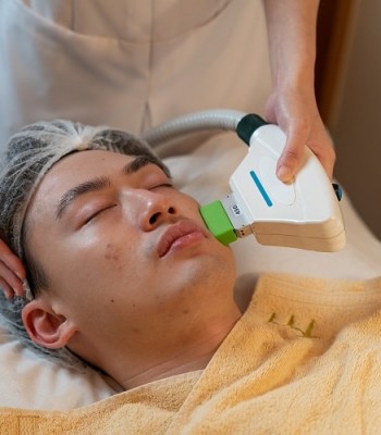 Profile picture of men facial salon