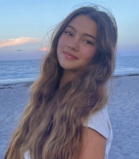 Profile picture of Sarah Wilson